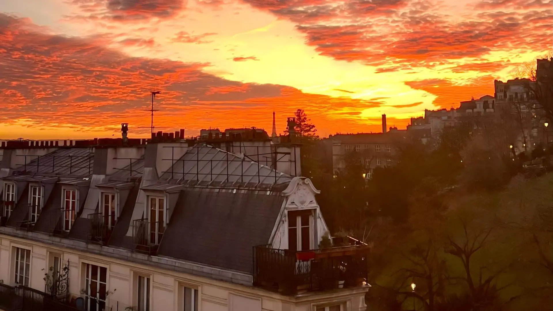 Apartment Amazing Sacre-coeur Views In Montmartre Paris